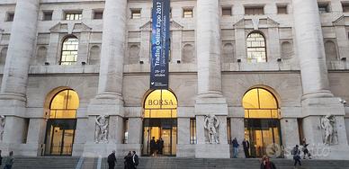 MILANO PIAZZA AFFARI * azione vera di una volta