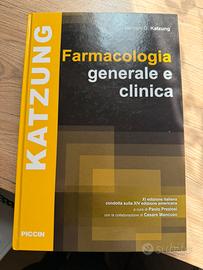 Libro di farmacologia