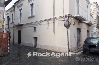 DEPOSITO IN PIENO CENTRO