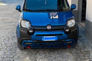 Fiat panda cross  hybrid  ( ultime cross )