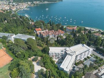 MONOLOCALE A GARDA