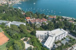 MONOLOCALE A GARDA