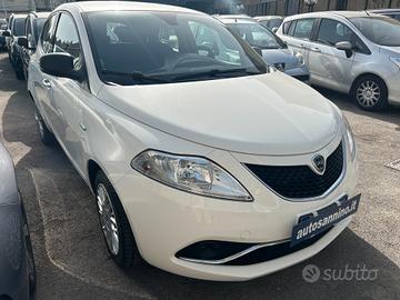 Lancia Ypsilon 1.2 69 CV 5 porte Gold