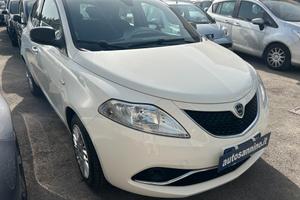 Lancia Ypsilon 1.2 69 CV 5 porte Gold
