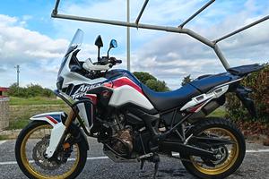 Honda CRF1000L Africa Twin Tricolor 