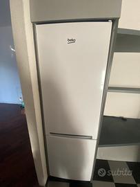 Frigorifero con freezer marca Beko