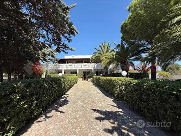 Villa o villino Leporano [Cod. rif 3260231VRG]