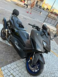 Yamaha Tmax 560