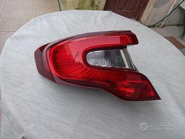 Fanale posteriore sinistro fiat tipo sedan