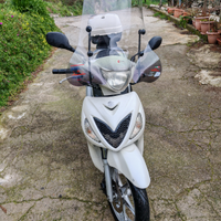 Suzuki sixteen 125