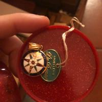 Rosa dei venti in oro