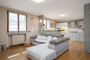 SPLENDITA MAISONETTE CON AMPIO GIARDINO