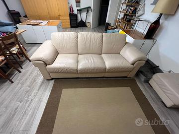 Divano in pelle vera marca Natuzzi