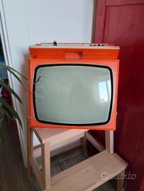 RARO TELEVISORE  PORTATILE NUCLEAR serie mod 190