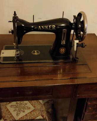 Macchina da cucire  d'epoca ANKER  con mobile  