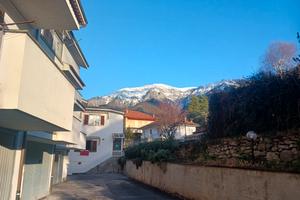Villetta a schiera e giardino