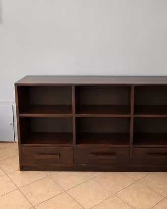 Mobile d’arredo in legno