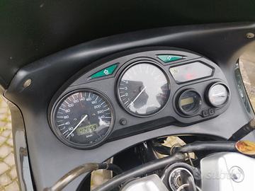 Suzuki gsxf 750 f
