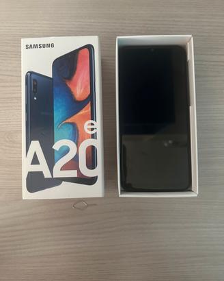 Samsung A20e 32GB - Da riparare/pezzi di ricambio