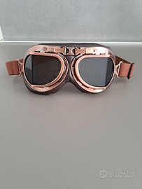 Occhiali vintage per moto pari al nuovo