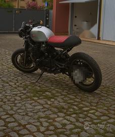 Cafe racer suzuki