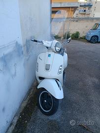 Piaggio Vespa 300 GTS - 2009