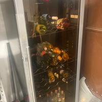 Vetrina vini refrigerata