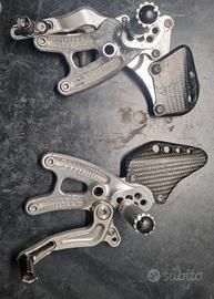 PEDANE RSV4/TUONO V4/RSV 1000 NEW