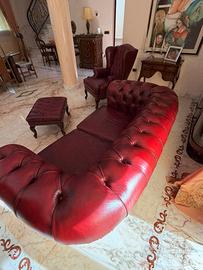 Divano e poltrona con pouf