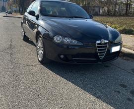 Alfa Romeo 147 1.9 JTDm - Distinctive 3 porte