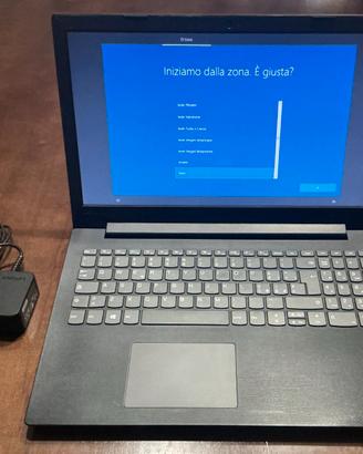 Lenovo 15.6" SSD 8GB - Batteria Nuova 100%