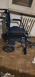 Sedia disabili e deambulatore