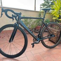 Bici da corsa dedaccai in carbonio