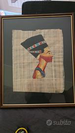 Elegante quadro egiziano con papiro di Nefertiti
