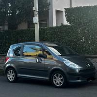 PEUGEOT 1007