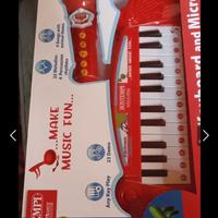 TASTIERA 24 TASTI CON MICROFONO KARAOKE