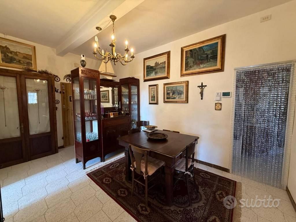 Apartment in Livorno, Consiglio di Zona 2 - Altro