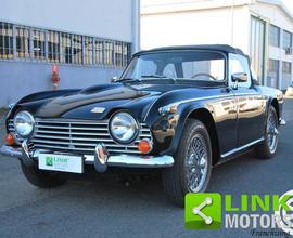 TRIUMPH TR250 Roadster - RESTAURO TOTALE