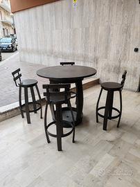 set tavolo a botte in legno con sgabelli 