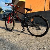 Biciletta rockrider B-Twin 500