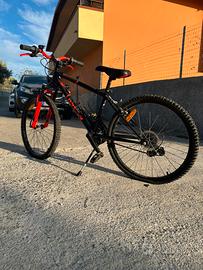 Biciletta rockrider B-Twin 500