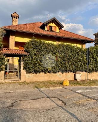 VILLA SINGOLA A LEINÌ