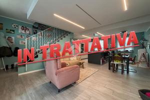 VILLA A SCHIERA A RIVOLTA D'ADDA