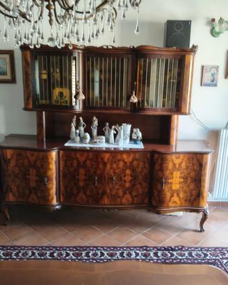 Credenza in stile Chippendiale 