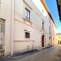 4 LOCALI A L'AQUILA