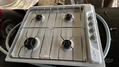 Fornelli a gas 4 fuochi Gas Fire con copertura