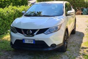Nissan qashqai 2014
