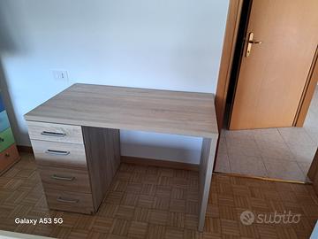 scrivania + sedia