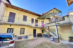 SOLUZIONE SEMINDIPENDENTE IN CENTRO GIAVENO