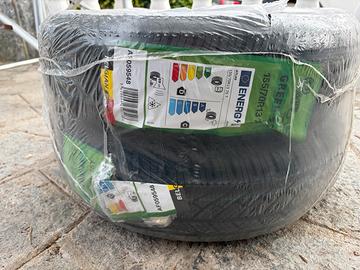 Pneumatici nuovi